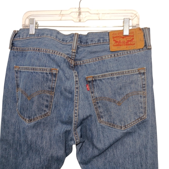Levi's - 501 Classic Blue Denim Jeans -Size 34x30 - Picture 4 of 7
